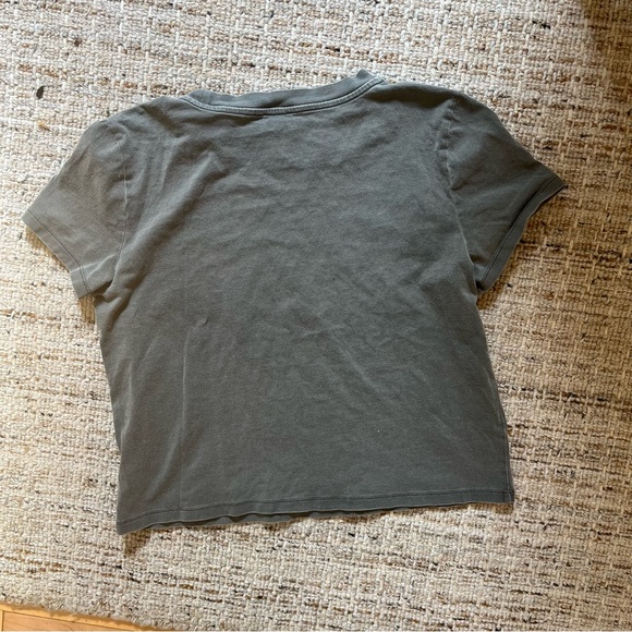 Sunday Best Wonderland Slate Gray Tee - Picture 4 of 4